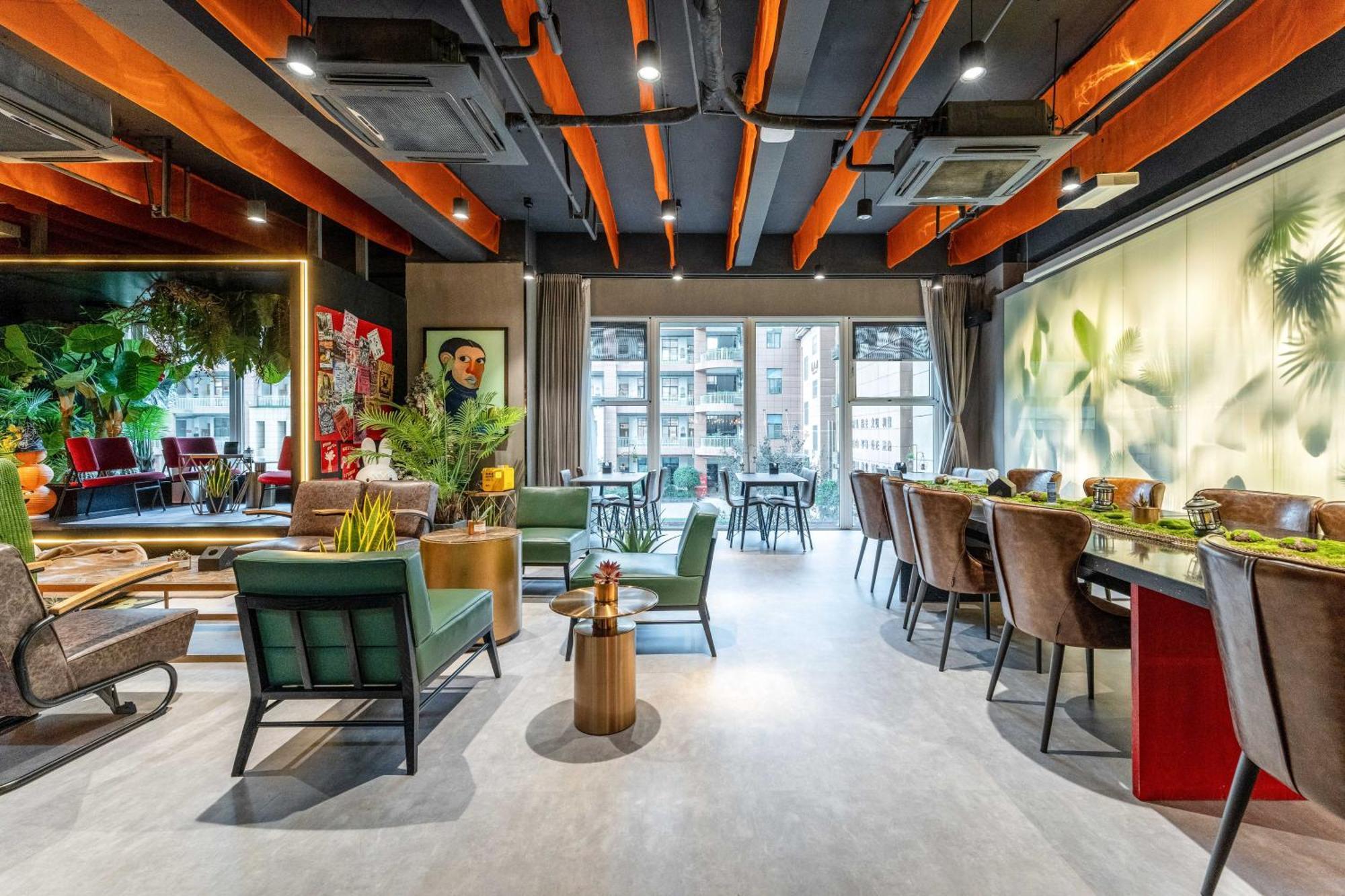 Hesu Designer Hotel & Suites -Near Xi'An Drum Tower And Yongning Gate -Free Laundry Luggage Storage -Kitty Cafe With Freshly Ground Coffee -24H Front Desk -English Service Exteriör bild