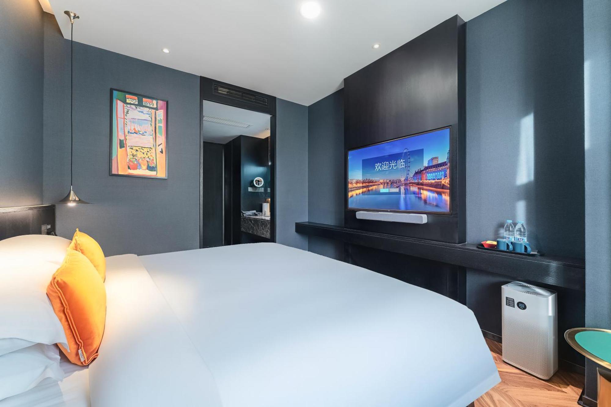 Hesu Designer Hotel & Suites -Near Xi'An Drum Tower And Yongning Gate -Free Laundry Luggage Storage -Kitty Cafe With Freshly Ground Coffee -24H Front Desk -English Service Exteriör bild