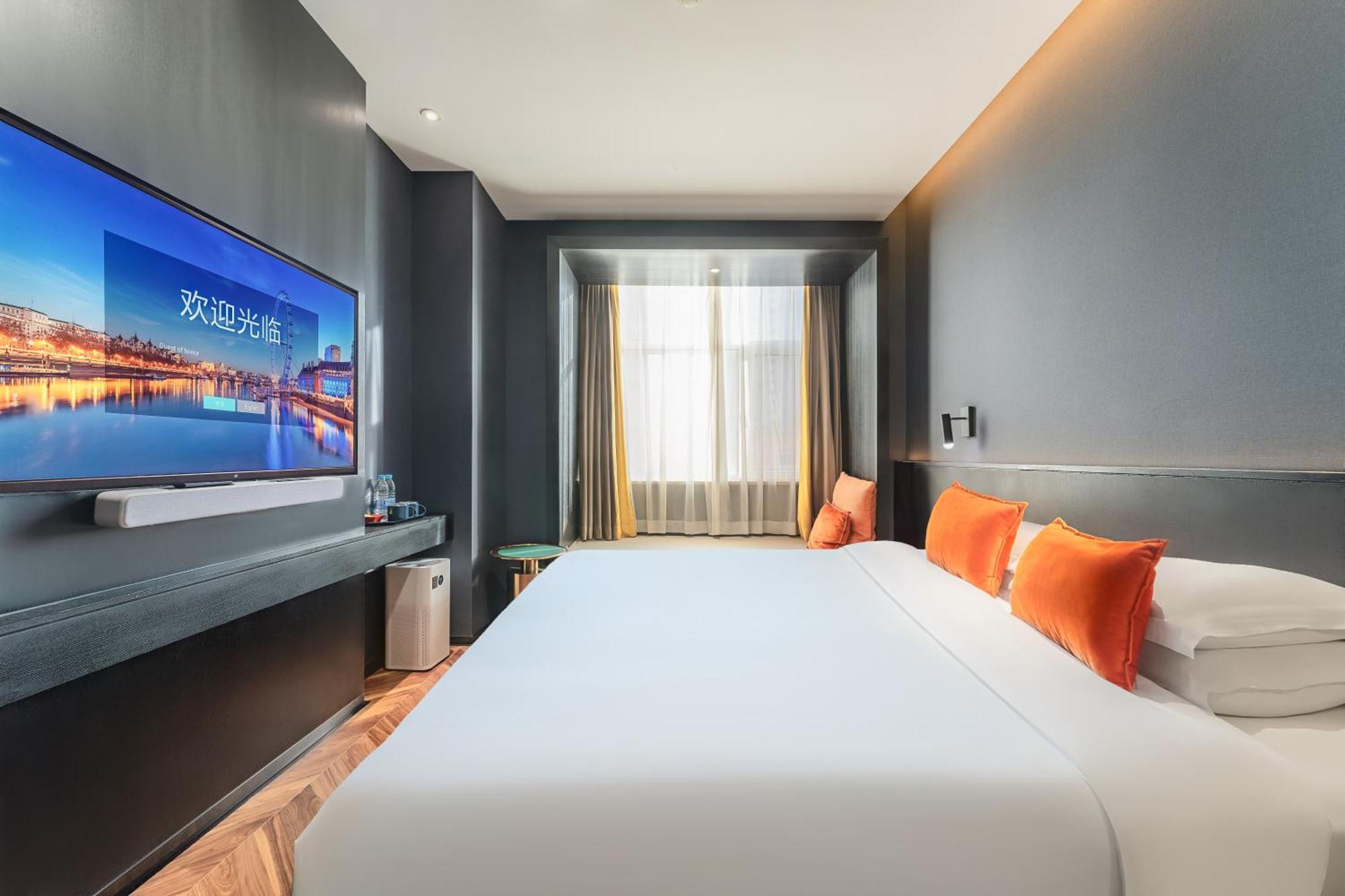 Hesu Designer Hotel & Suites -Near Xi'An Drum Tower And Yongning Gate -Free Laundry Luggage Storage -Kitty Cafe With Freshly Ground Coffee -24H Front Desk -English Service Exteriör bild