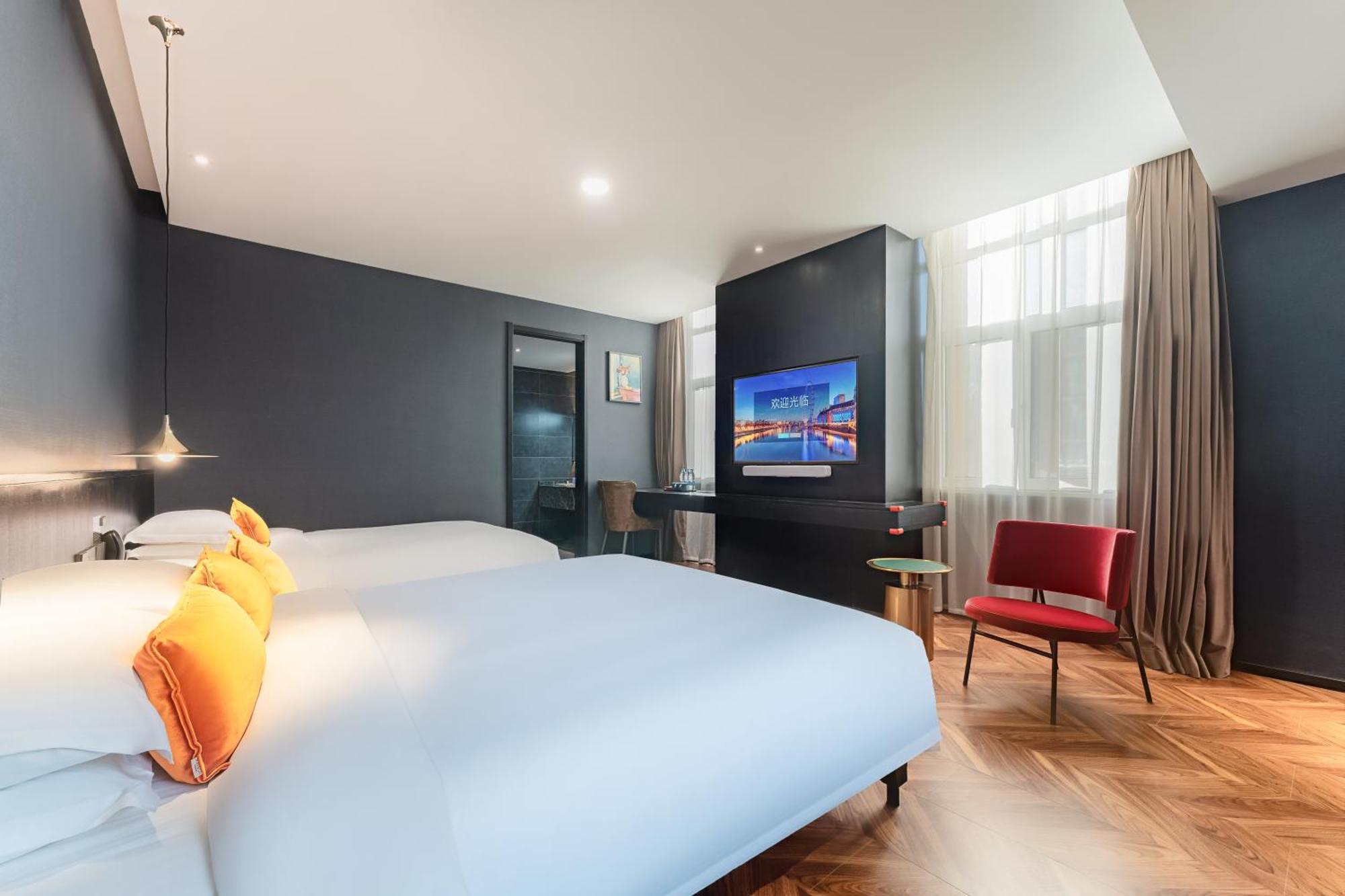 Hesu Designer Hotel & Suites -Near Xi'An Drum Tower And Yongning Gate -Free Laundry Luggage Storage -Kitty Cafe With Freshly Ground Coffee -24H Front Desk -English Service Exteriör bild